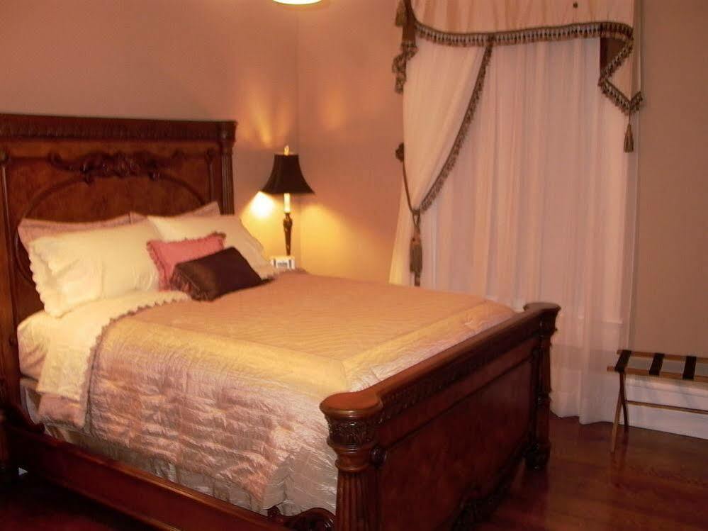 Trinkle Mansion Bed & Breakfast Wytheville Exterior photo